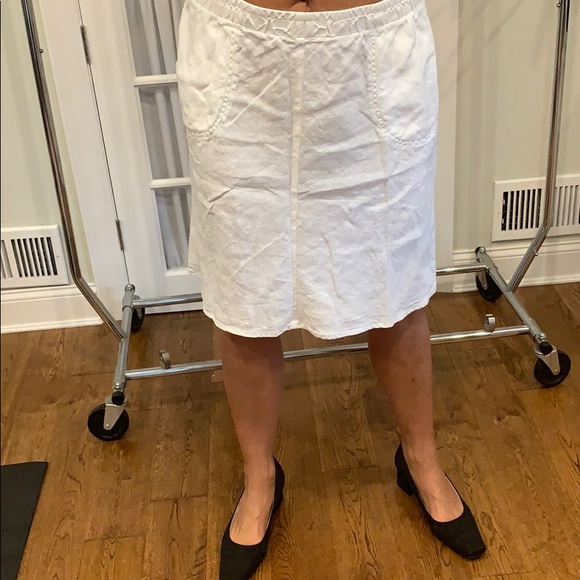 Skirt - Picture 1 of 2